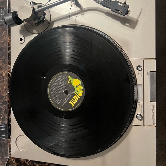 Vintage vinyl records player - Picture 1 of 17